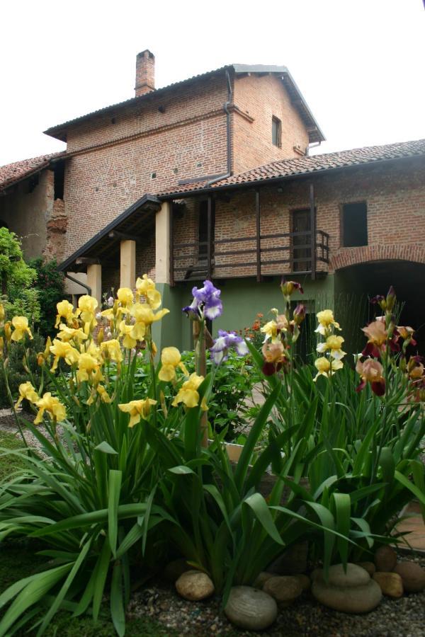 Studio Sforzesco Bellinzago Novarese Luaran gambar